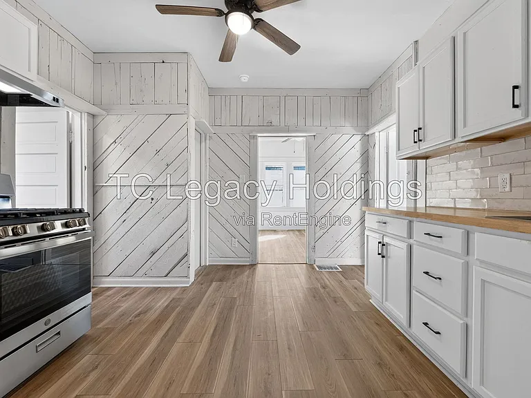 200 Reeves Ave — Photo 18