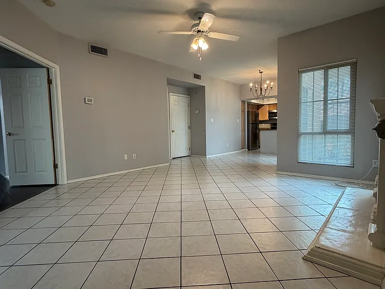 100 E Fillmore St #131 — Photo 11