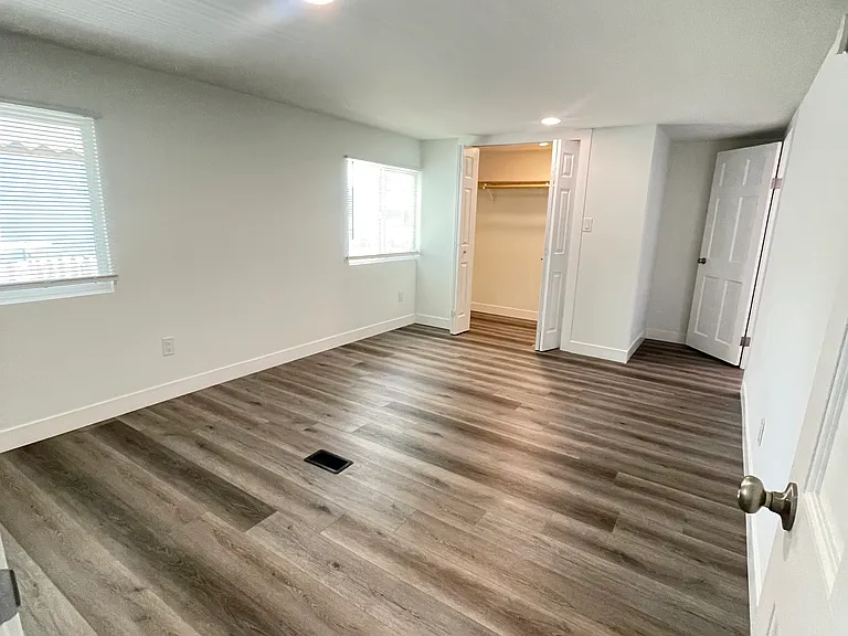 6880 Rea Ave — Photo 7