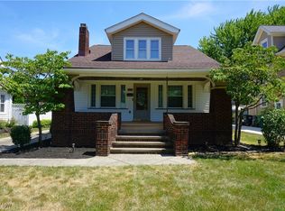2131 Arthur Ave, Lakewood, OH 44107