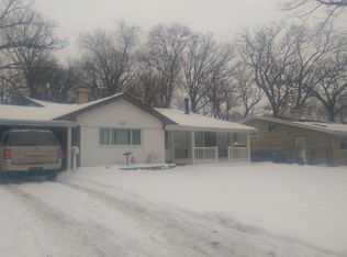 1222 Grant Dr, Carpentersville, IL 60110