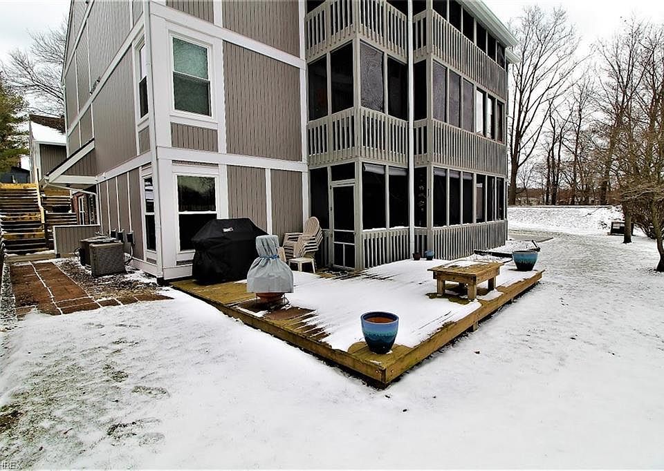 1st image of 255 Portage Lakes Dr Unit 255