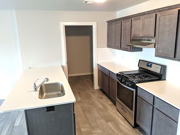 3rd image of 2209 Buena Vida Ln