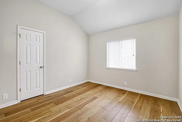 12943 Palatine Hl — Photo 21