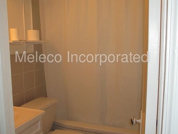 4th image of 1412 E Chaloner Dr