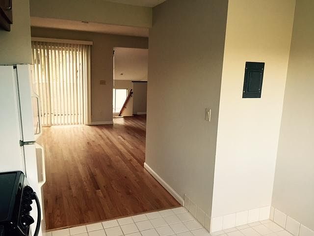 1st image of 1576 Hollenbeck Ave APT 4