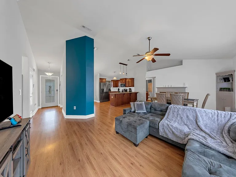 131 Bronze Cir — Photo 12