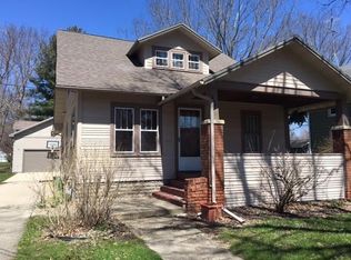 625 E Chamberlin St, Dixon, IL 61021