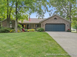 7240 Hidden Forest Dr, Hudsonville, MI 49426