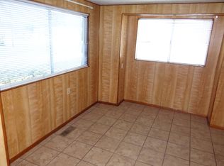 605 N Lake Rd, Lakeside, OR 97449