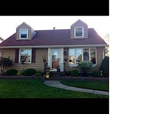 588 Cornwall Ave, Tonawanda, NY 14150