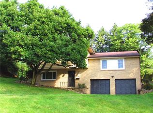 150 Lucille Dr, Pittsburgh, PA 15235