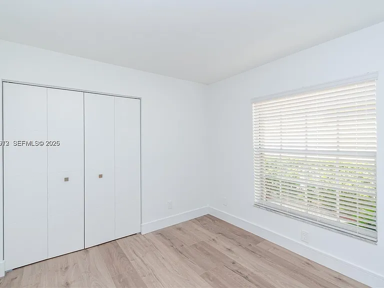 812 Garnet Cir — Photo 14
