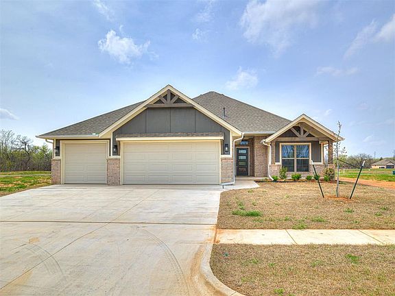 2nd image of 7609 Three Woods Ln