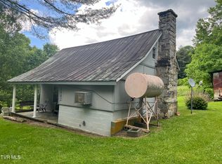 1802 Winchester Rd, Shady Valley, TN 37688