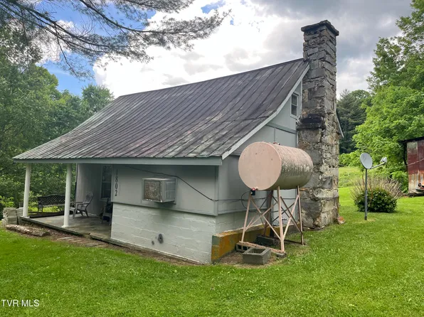 1802 Winchester Rd, Shady Valley, TN 37688