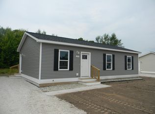 215 Taylors Ct, Scottville, MI 49454