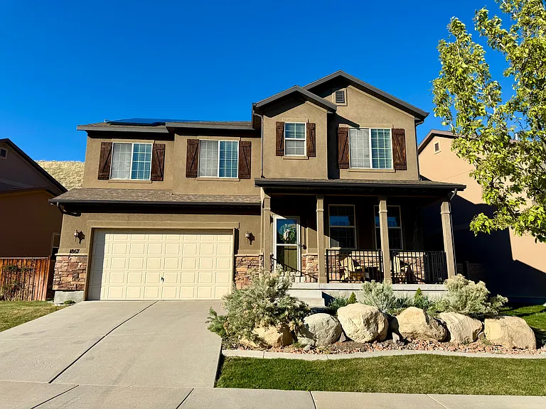 1867 E Chimney Stone Ct — Photo 32