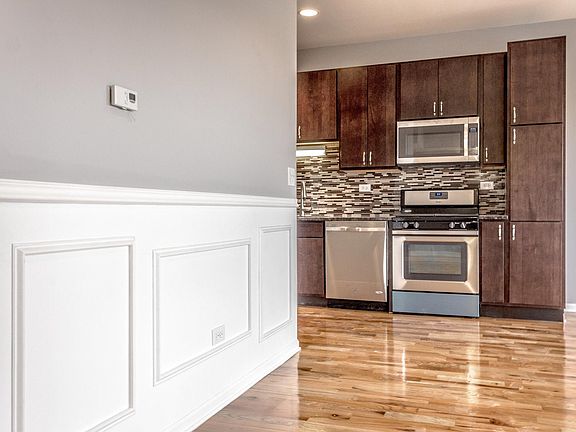 4th image of 6639 S Kenwood Ave #1S