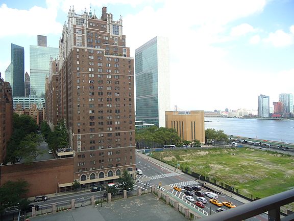 5th image of 330 E 39th St #14L**