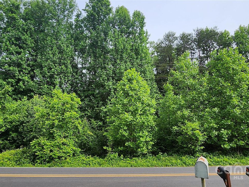 2nd image of 733 Abees Grove Church Rd