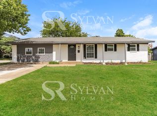 2701 Meadows Dr, Plano, TX 75074