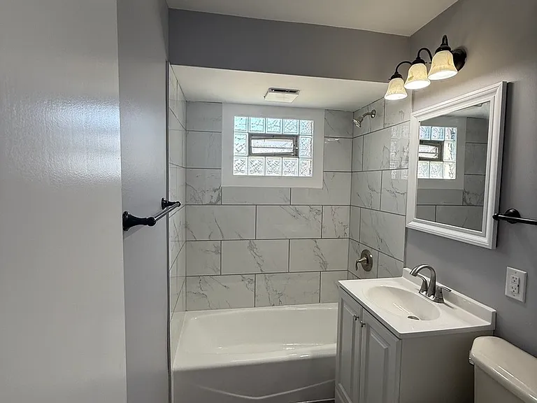18343 Oakwood Ave — Photo 13