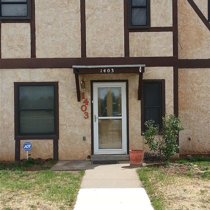 1st image of 1403 Hickory St