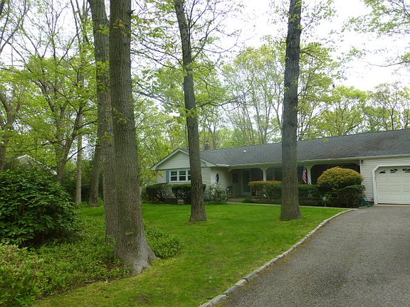 2nd image of 9 Clover Dr