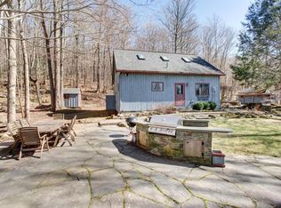 410 Roaring Brook Ln, Pine Hill, NY 12465
