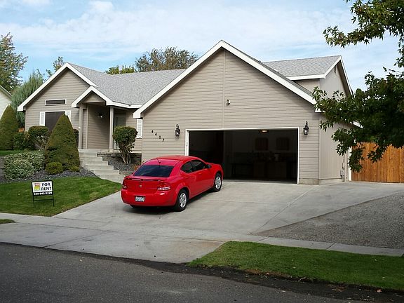 2nd image of 4407 Hilltop Dr