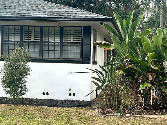 2nd image of 7125 Salamanca Ave