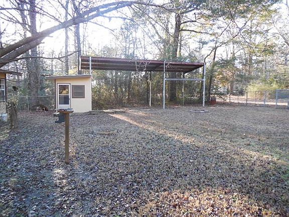 4th image of 271 Sportsman Dr