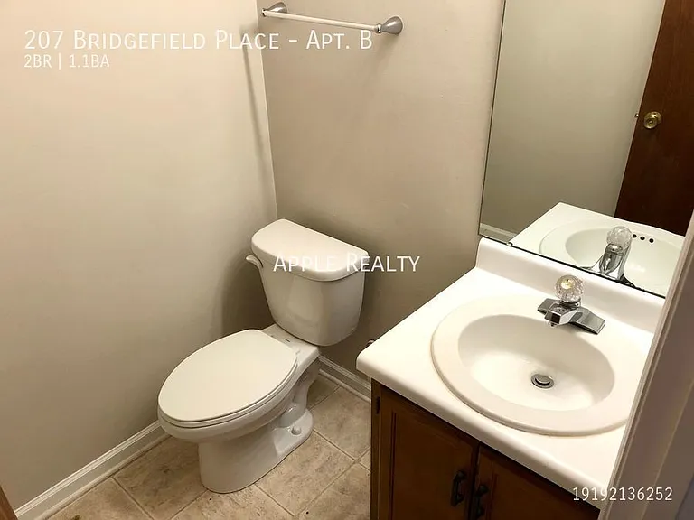 207 Bridgefield Pl #B — Photo 5