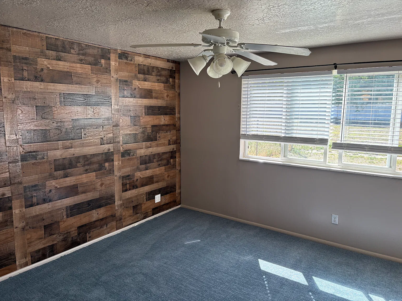 2 bed, 1.5 bath, 950 sqft, $1,200 — Photo 3