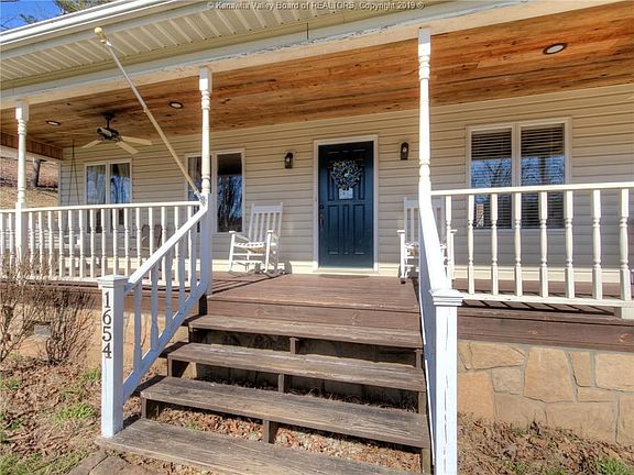 2nd image of 1654 White Oak Dr