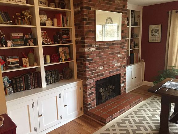 3rd image of 2635 Rosewood Dr