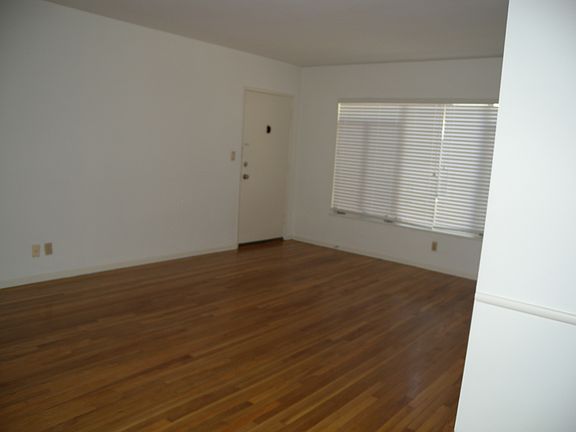 3rd image of 1347 N Alta Vista Blvd APT 14