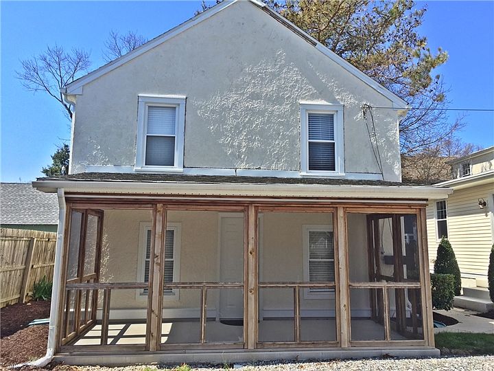 1st image of 66 Sussex St #C