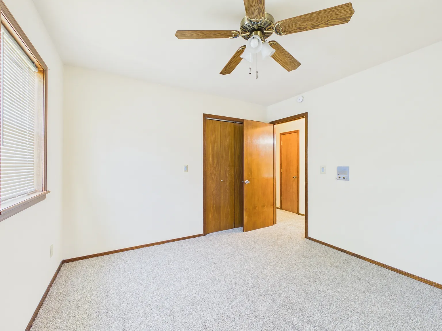 706 Elizabeth Drive - 1 — Photo 4