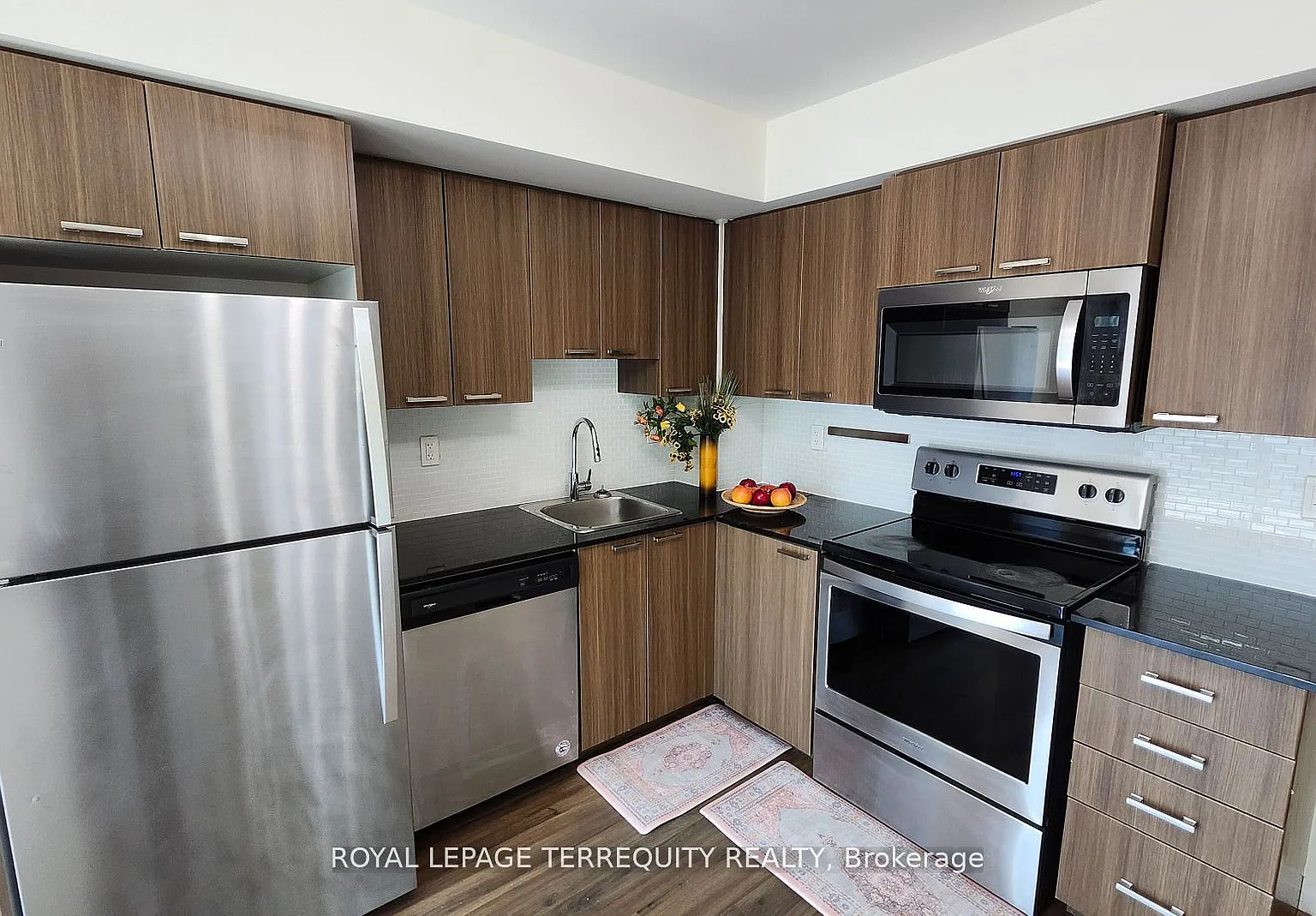 2 bed, $2,300 — Photo 3