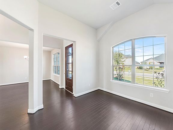 3rd image of 319 Stanford Park Ct