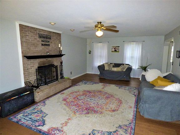 4th image of 4389 Stone Trace Ln