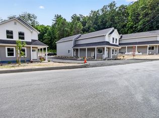 17 Hooker St, Kingston, NY 12401