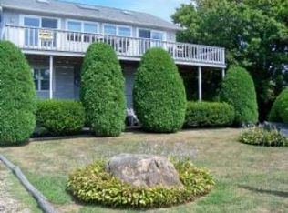 64 Southwest Rd, Narragansett, RI 02882