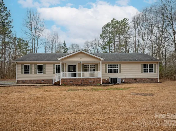421 Pineland Ct, Catawba, SC 29704