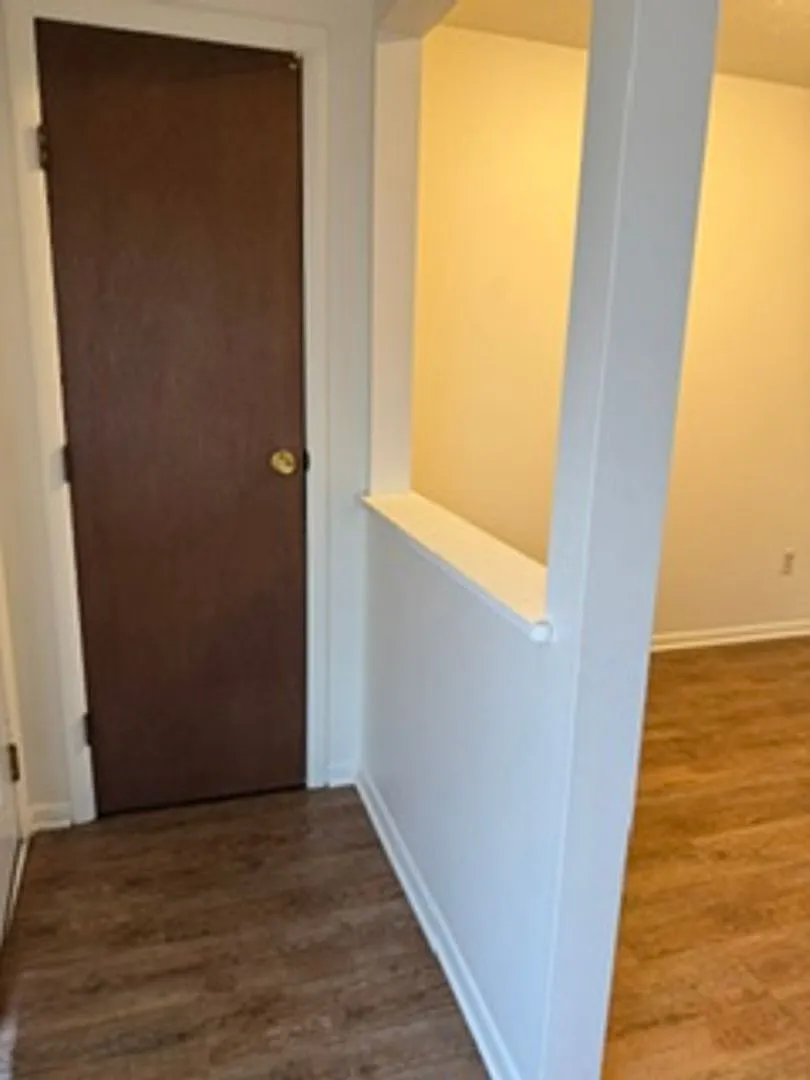 834 Sussex Place — Photo 3