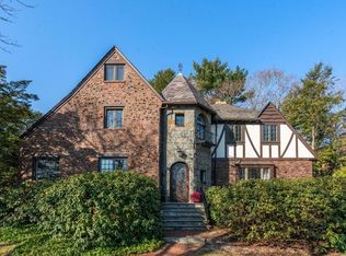 16 Alberta Rd, Brookline, MA 02467
