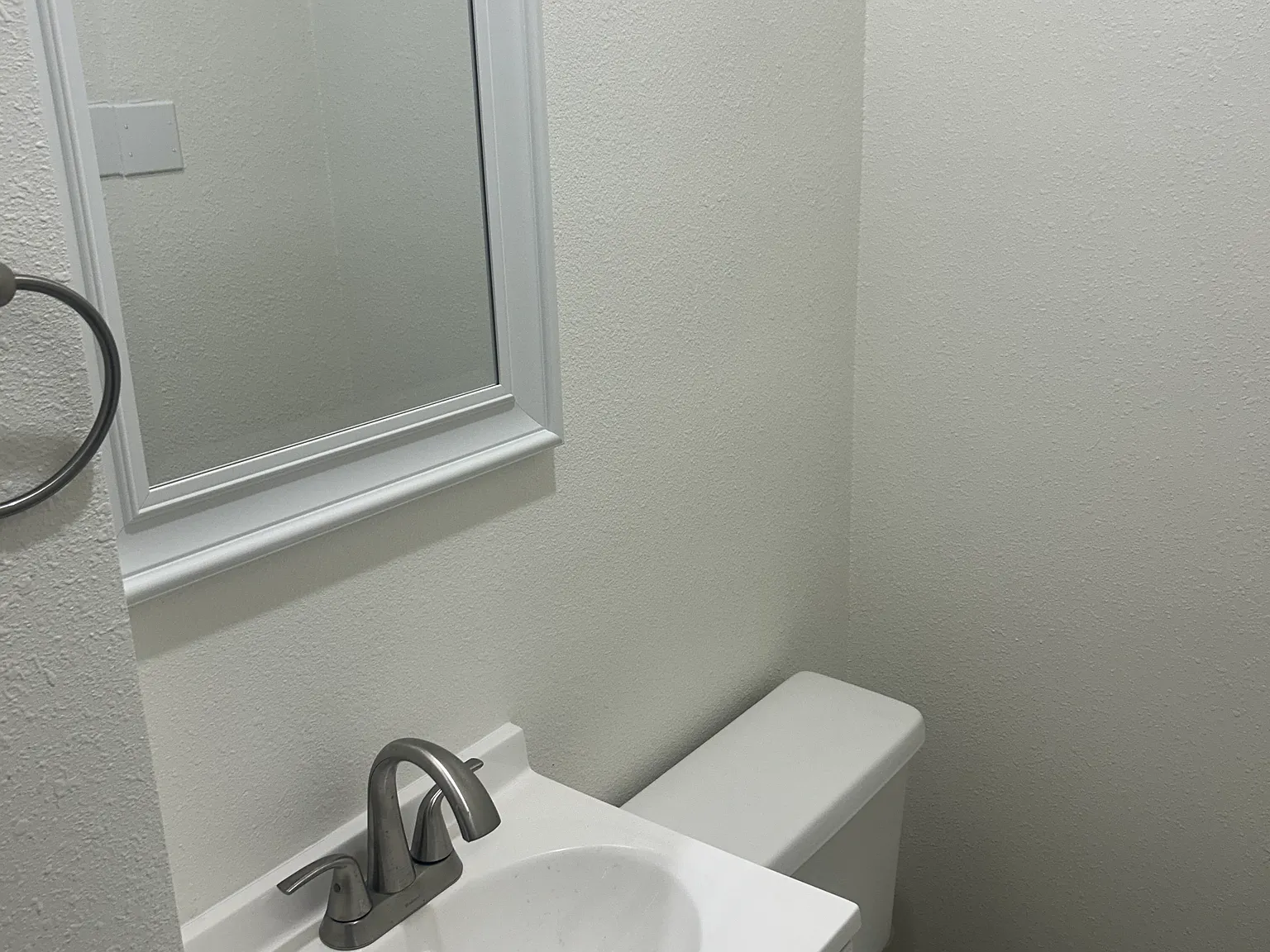 1 bed, 2200 sqft, $2,500 — Photo 3