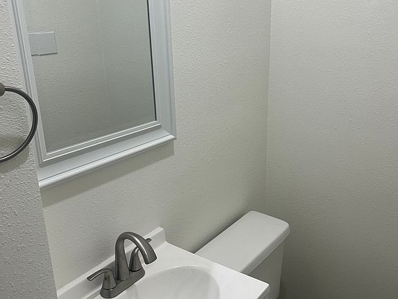 3rd image of 7794 Hygiene Rd